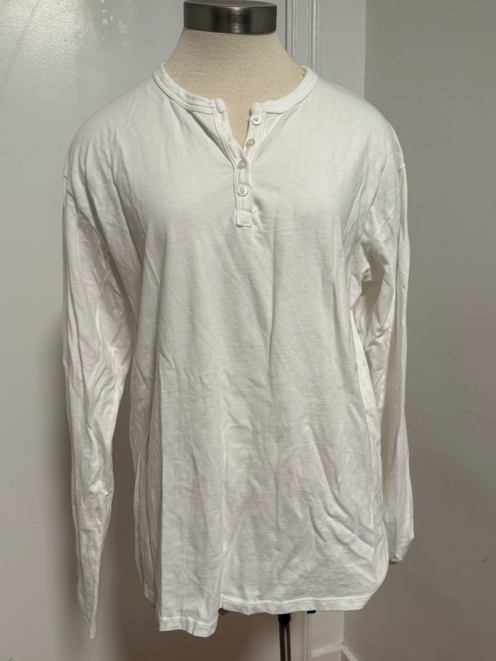 NWOT! Brandy Melville White Long-Sleeve Henley Shirt OS